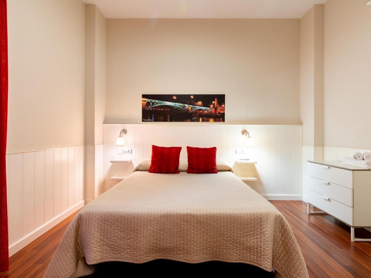 Holi-Rent Lumbreras Apartment Seville Luaran gambar